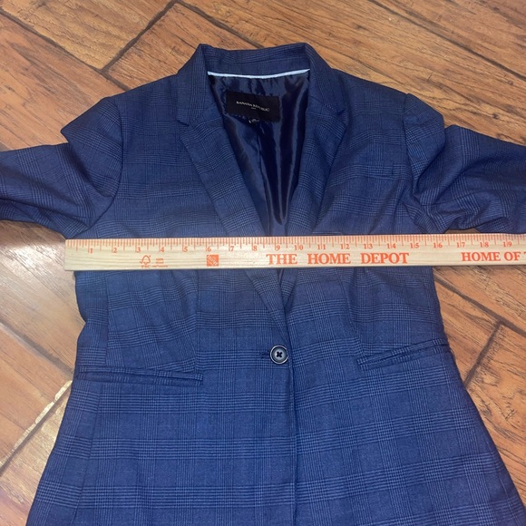 Banana Republic Navy Plaid Blazer suit jacket size 2 petite - Picture 4 of 5